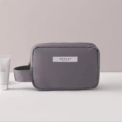 Large Capacity Nylon Makeup Bag – Durable Zip-Close Cosmetics Bag for Travel & Everyday Use