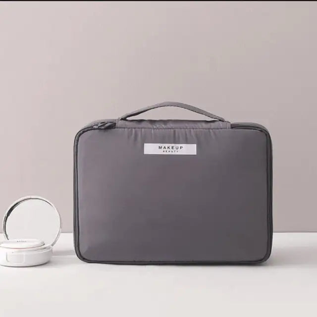 Large Capacity Nylon Makeup Bag – Durable Zip-Close Cosmetics Bag for Travel & Everyday Use