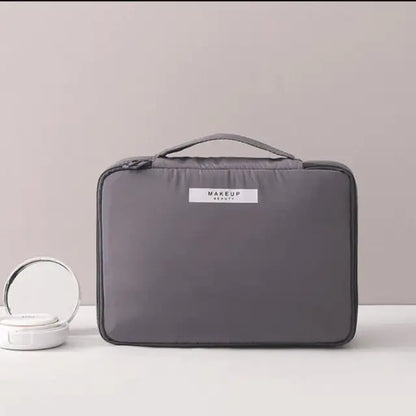 Large Capacity Nylon Makeup Bag – Durable Zip-Close Cosmetics Bag for Travel & Everyday Use