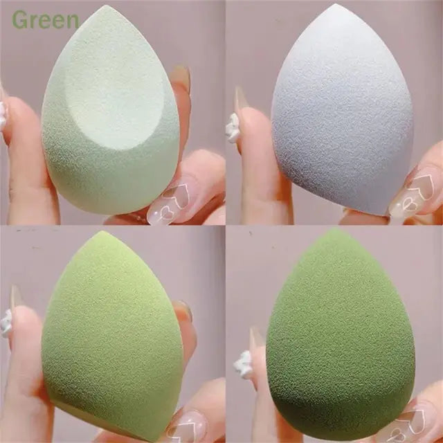 Makeup Blender Sponge – Seamless Foundation & Concealer Blending for an Airbrushed Finish