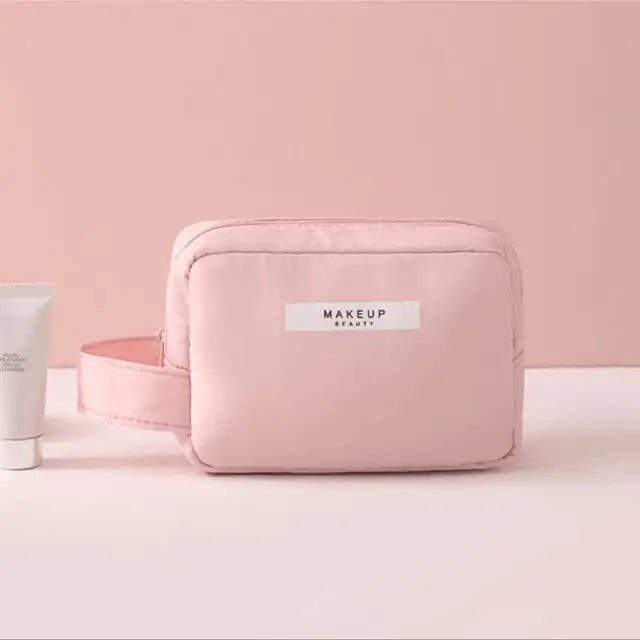 Large Capacity Nylon Makeup Bag – Durable Zip-Close Cosmetics Bag for Travel & Everyday Use