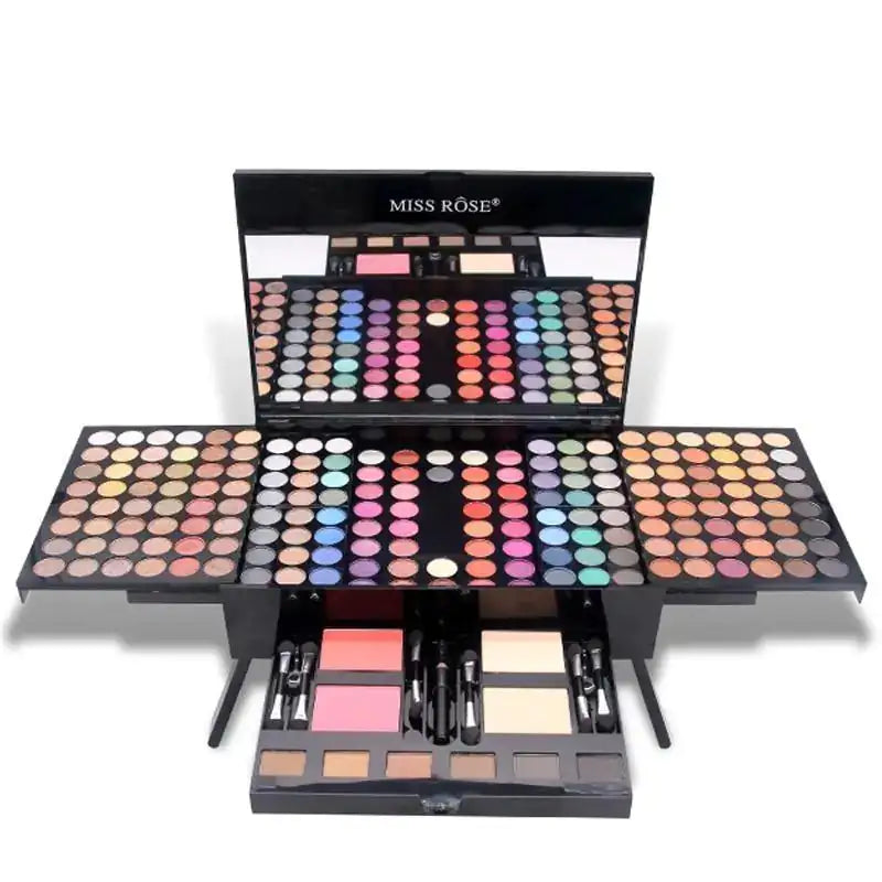 Complete Everyday Makeup Set – Foundations, Eyeshadows & Lip Colours for Every Occasion